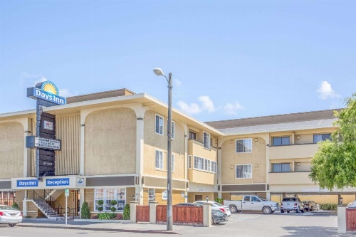 Days Inn by Wyndham Eureka CA image 49